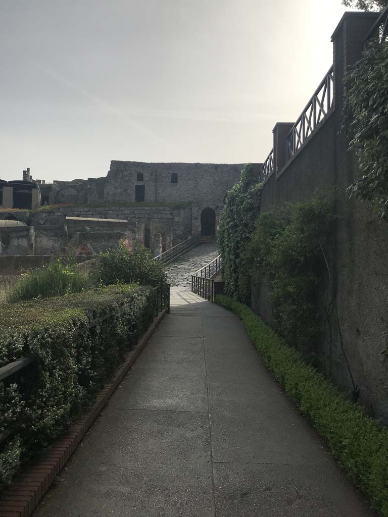 Pompeii Porta Marina. April 2019. Looking east towards Porta Marina.
Photo courtesy of Rick Bauer.
