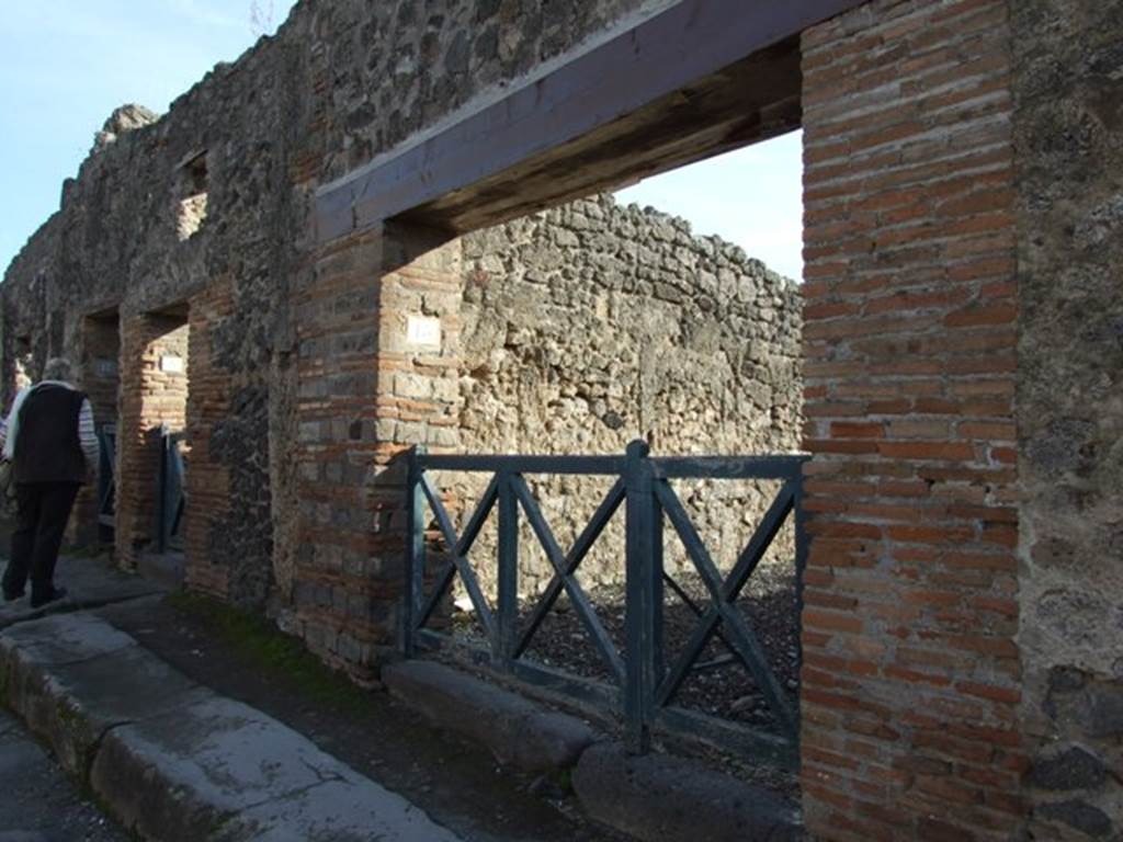 I.3.15 Pompeii. December 2007. Entrance on Vicolo del Menandro. 
Written in black, on the right of the entrance, was the following painted graffito which gave the name of the fullone:
Sestius  Venustus  (rogat)    [CIL IV 1082]
See Della Corte, M., 1965.  Case ed Abitanti di Pompei. Napoli: Fausto Fiorentino. (p. 266)

According to Pagano & Prisciandaro, the graffito was written
Segius  Venustus
Ofnoedn        [CIL IV 1082]
See Pagano, M. and  Prisciandaro, R., 2006. Studio sulle provenienze degli oggetti rinvenuti negli scavi borbonici del regno di Napoli.  Naples : Nicola Longobardi. (p. 169) 
