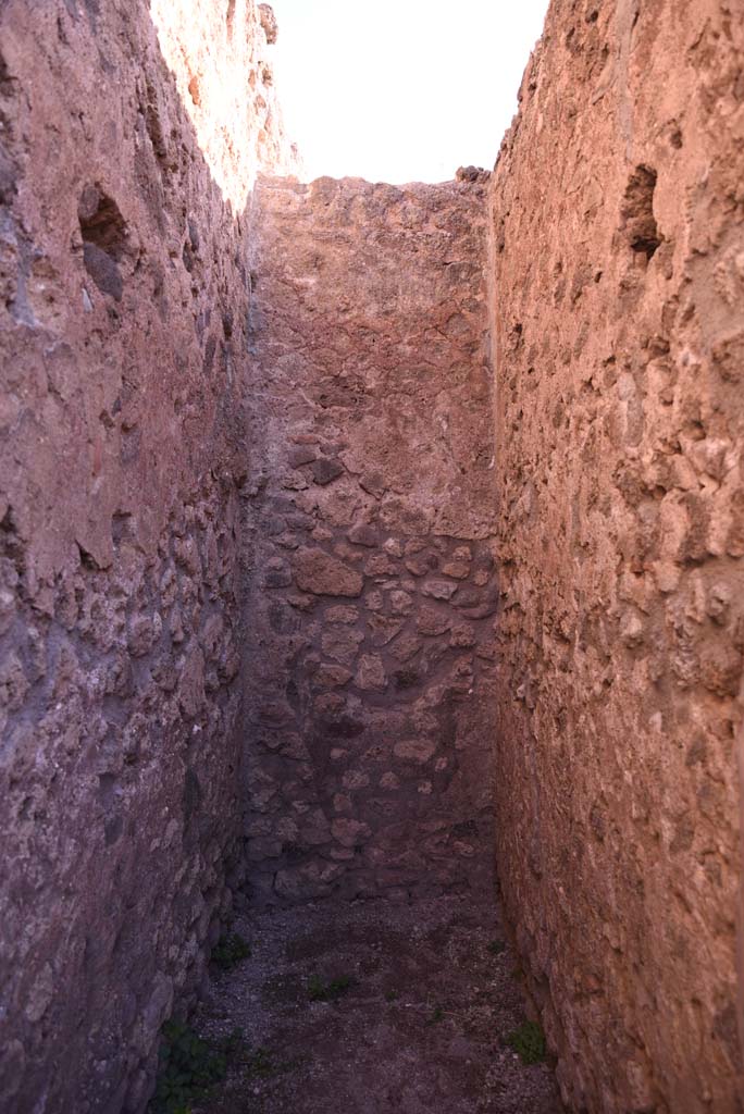 I.4.11 Pompeii. October 2019. Looking east in latrine, under stairs to upper floor.
Foto Tobias Busen, ERC Grant 681269 DCOR.
