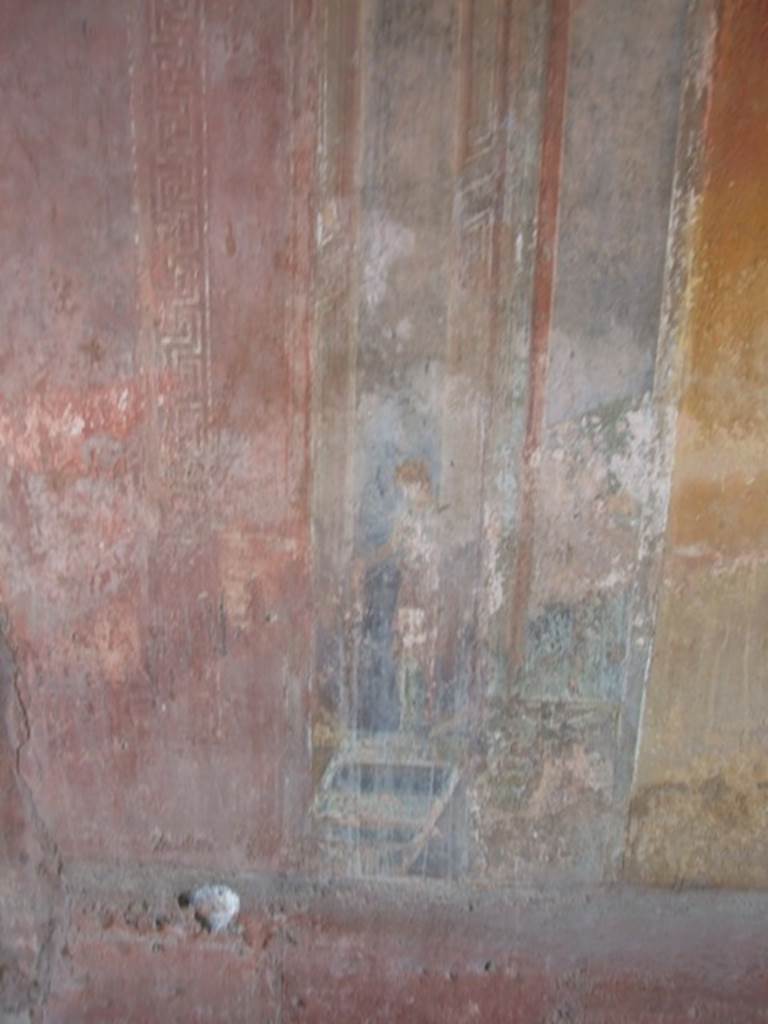 IX.5.6 Pompeii. May 2017. 
Room i, lower east wall on south side of central panel, detail of figure.        
Foto Christian Beck, ERC Grant 681269 DCOR
