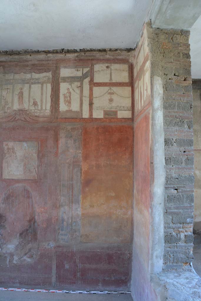IX.5.6 Pompeii. May 2017. Room i, stucco detail from above east wall at south end.     
Foto Christian Beck, ERC Grant 681269 DCOR.

