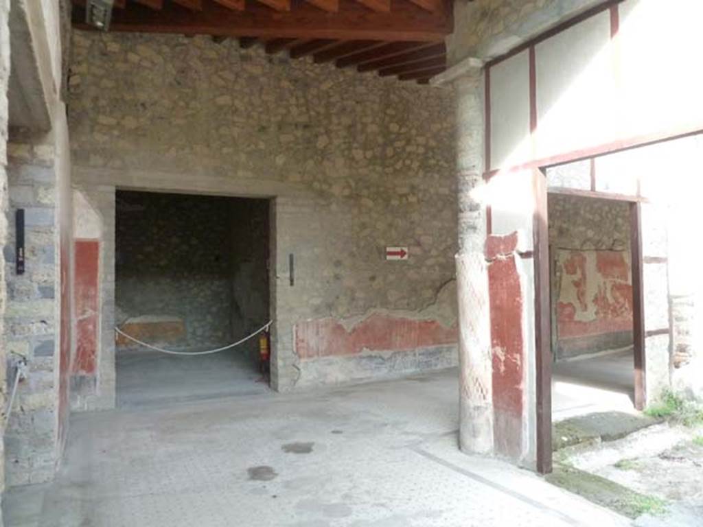 Oplontis, September 2015. Portico 24, looking north-east from west end, with doorway to room 25, on left. 