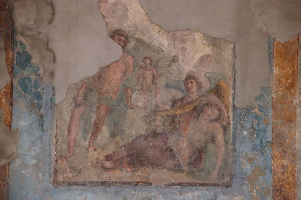 Stabiae, Villa Arianna, October 2020. Room 3, detail of central wall painting on south wall in triclinium. Photo courtesy of Klaus Heese.