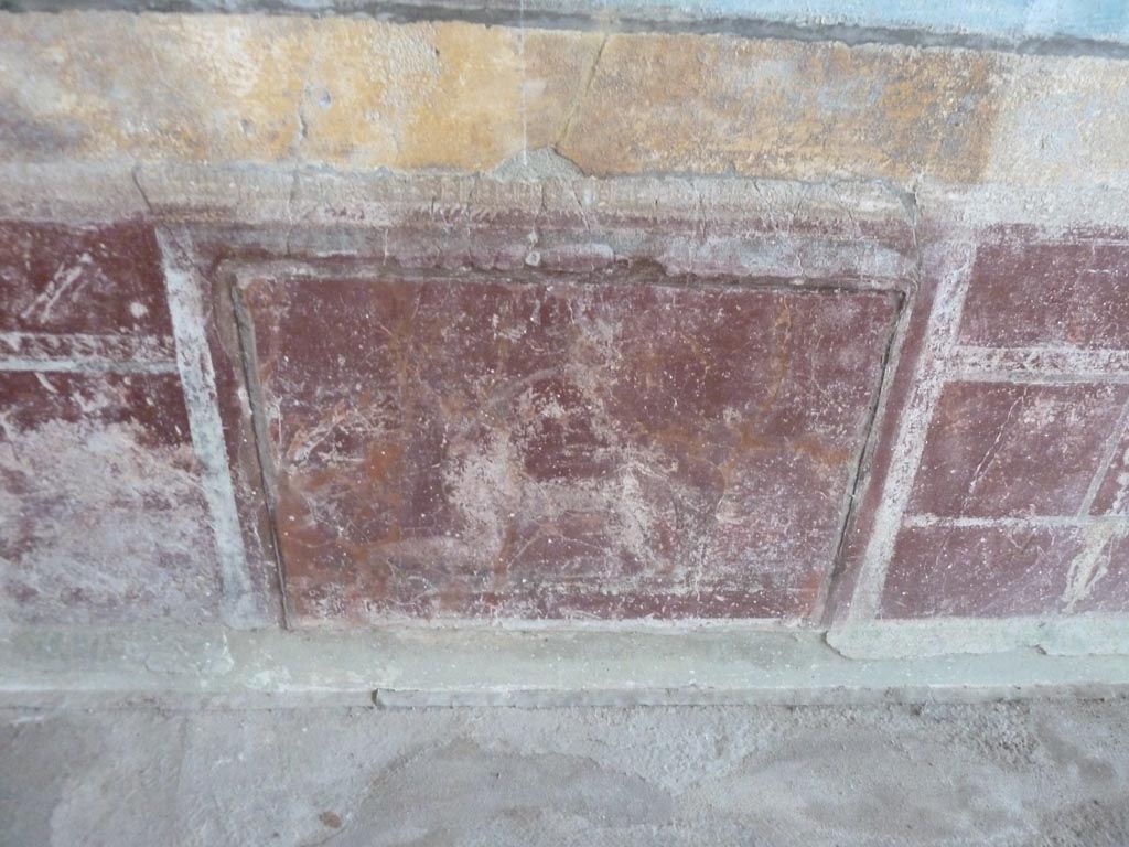 Stabiae, Villa Arianna, September 2015. Room 3, painted panel from zoccolo of west wall under central painting.