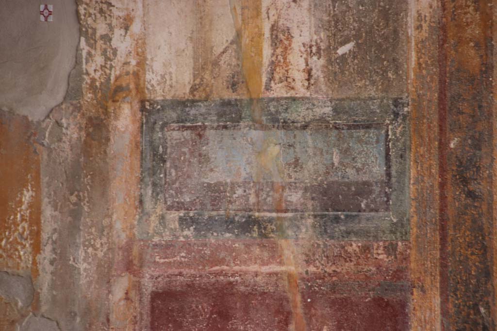 Stabiae, Villa Arianna, October 2020. 
Room 3, detail of painted panel on west wall on north side of central painting. Photo courtesy of Klaus Heese.
