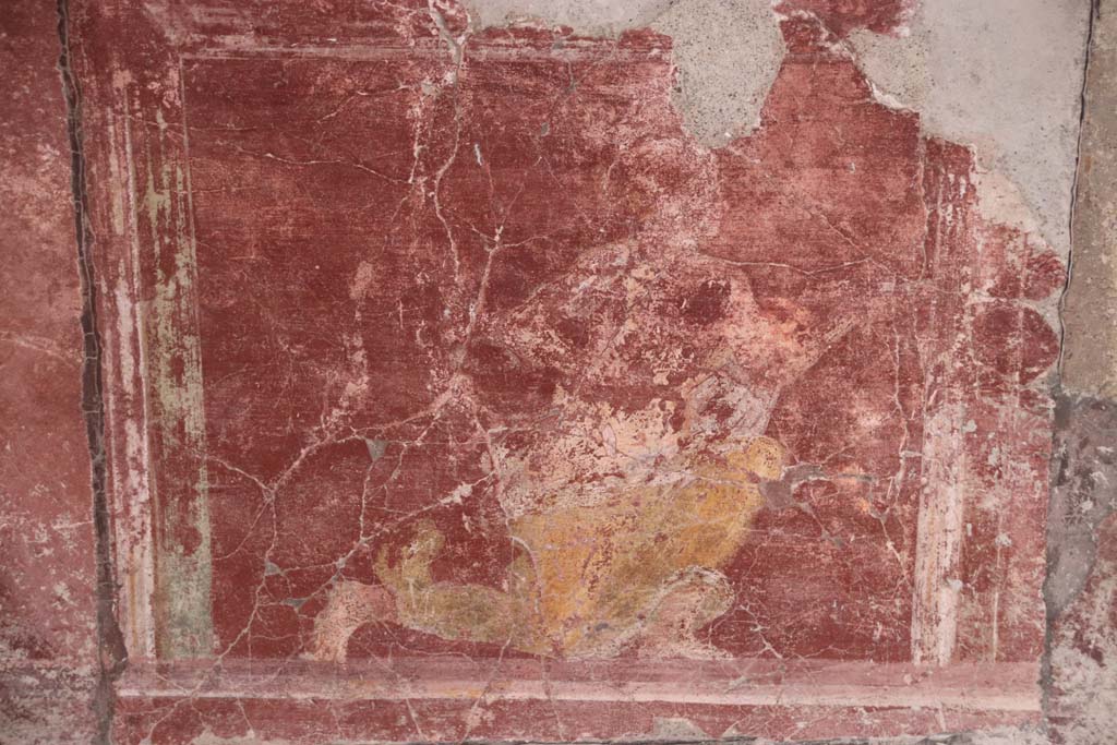 Stabiae, Villa Arianna, October 2020. Room 2, detail of painted figure on zoccolo of south wall in the south-east corner. Photo courtesy of Klaus Heese.