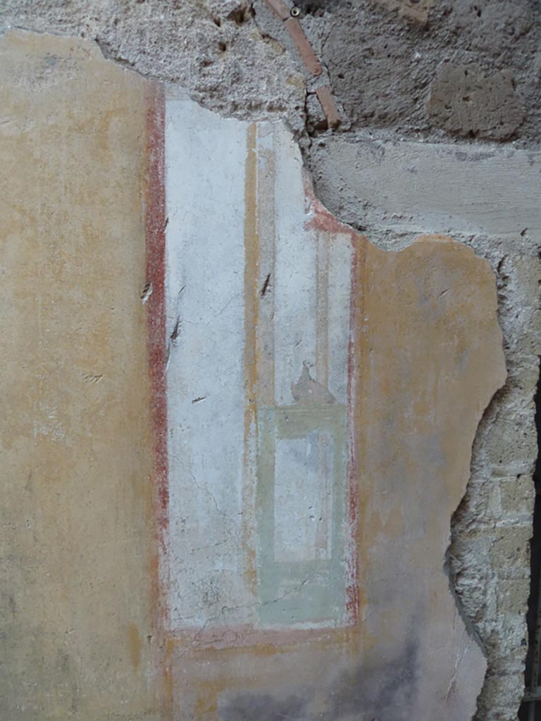 Stabiae, Villa Arianna, September 2015. Room 22, painted panel on north side of doorway in east wall.