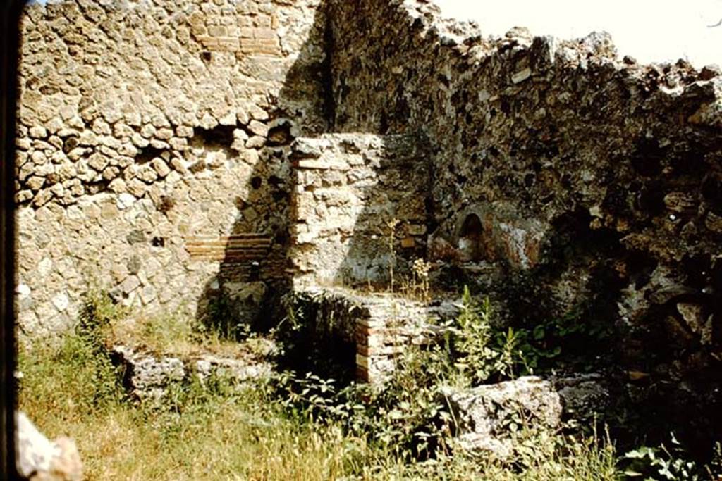 VII.13.7 Pompeii. 1959. North-east corner of the dwelling, with lararium niche and masonry water basin in the corner. Photo by Stanley A. Jashemski.
Source: The Wilhelmina and Stanley A. Jashemski archive in the University of Maryland Library, Special Collections (See collection page) and made available under the Creative Commons Attribution-Non Commercial License v.4. See Licence and use details.
J59f0380

