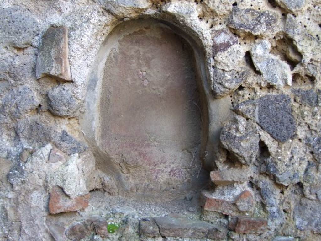 V.2.1 Pompeii.  March 2009.  Room 10,  Niche in West wall.