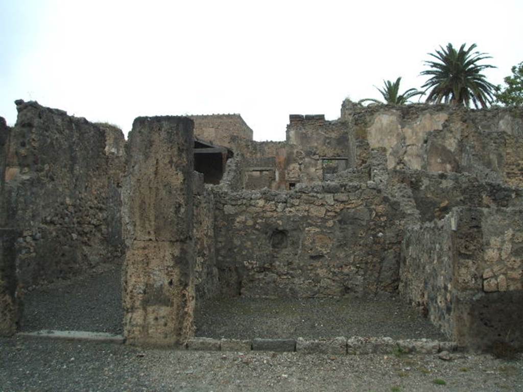 V.4.4 Pompeii, doorway on right. May 2005. Looking towards entrance on north side of Via di Nola.