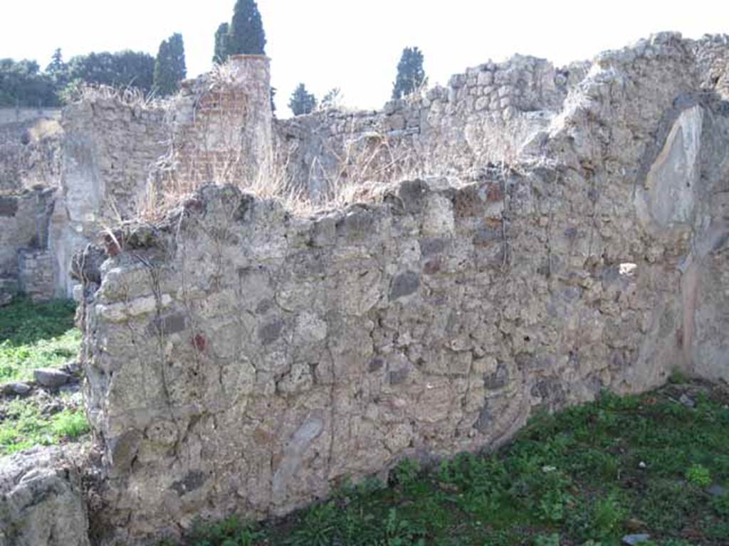 1.2.16 Pompeii. September 2010. Room 3, west wall. Photo courtesy of Drew Baker.