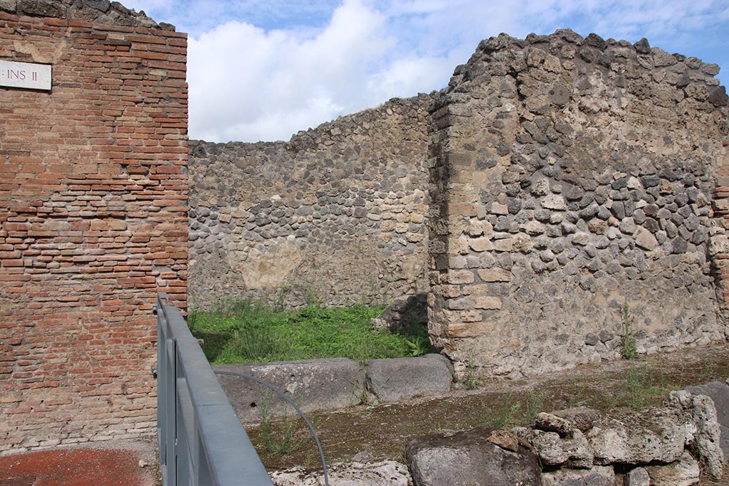 I.2.32 Pompeii. October 2024. Looking north towards entrance doorway. Photo courtesy of Klaus Heese.