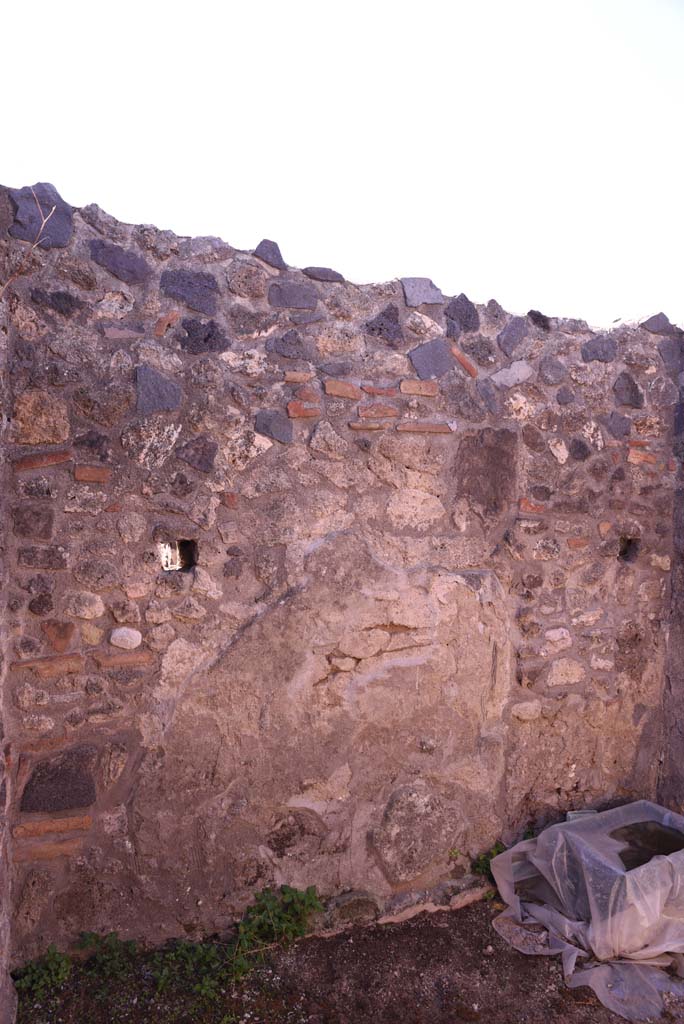 I.4.25/1.4.5 Pompeii. October 2019. Cubiculum 7, west wall.
Foto Tobias Busen, ERC Grant 681269 DCOR.
