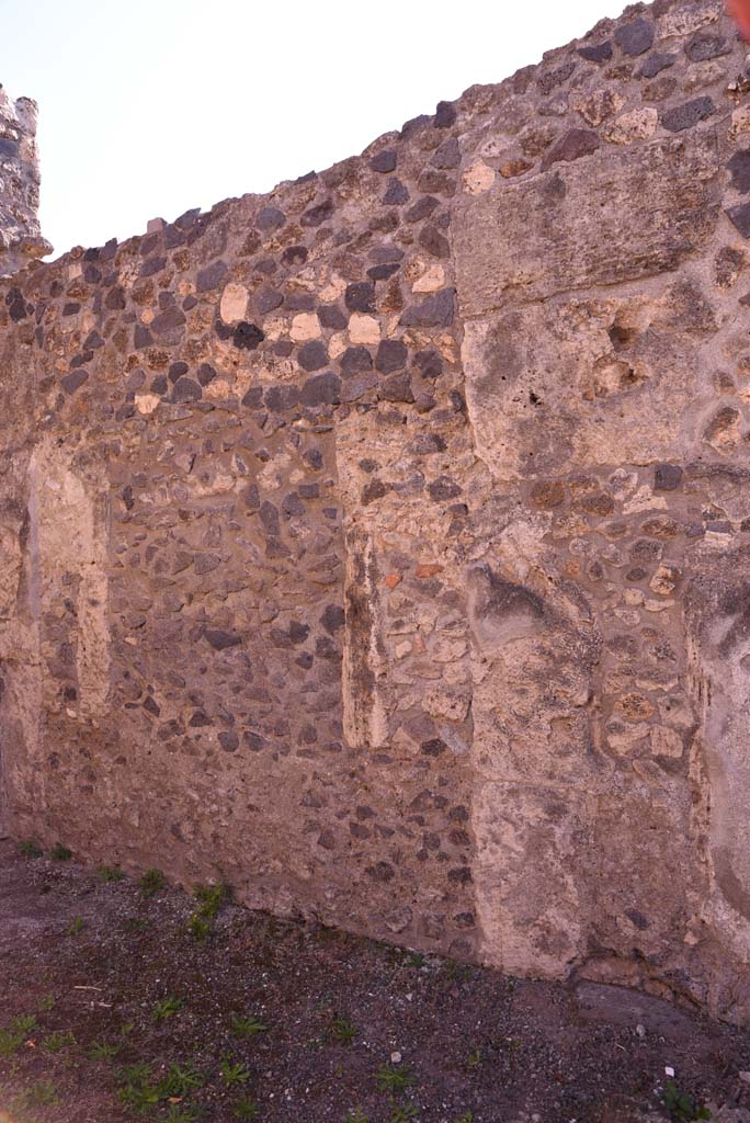 I.4.25 Pompeii. October 2019. Room 54, detail from south wall.
Foto Tobias Busen, ERC Grant 681269 DCOR
