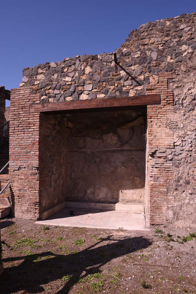 I.4.5/I.4.25 Pompeii. October 2020. 
Looking towards room 45, area with marble floor on north side of middle peristyle 17.
Foto Tobias Busen, ERC Grant 681269 DÉCOR
