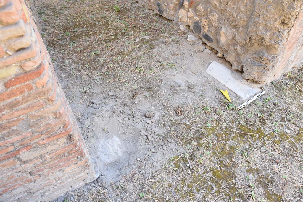 I.4.25 Pompeii. September 2020. Room 25, looking towards west side of doorway, on right.
Foto Tobias Busen, ERC Grant 681269 DCOR.
