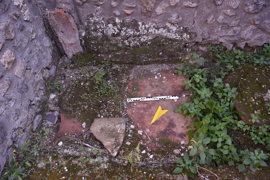 I.4.25/I.4.5 Pompeii. October 2019. Tepidarium 40, looking south in south-east corner.
Foto Tobias Busen, ERC Grant 681269 DCOR.

