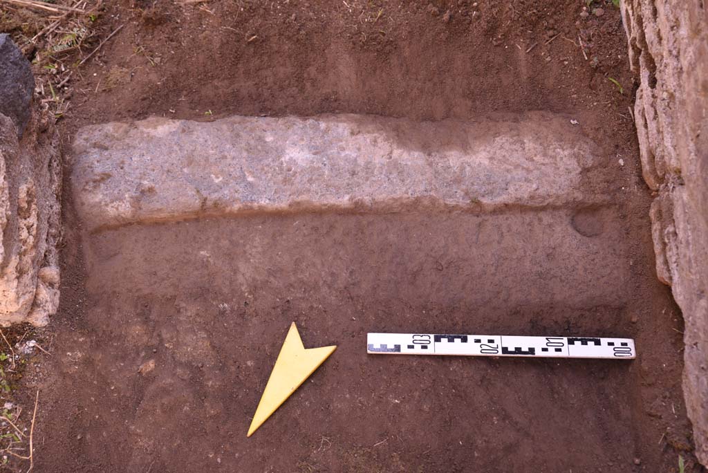 I.4.25 Pompeii. October 2019. Room 63, detail of doorway threshold into room 64.
Foto Tobias Busen, ERC Grant 681269 DCOR.

