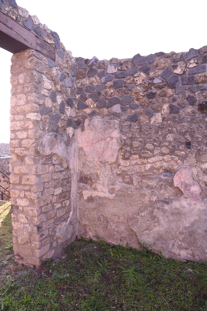 I.4.25 Pompeii. October 2019. Room 57, south-east corner.
Foto Tobias Busen, ERC Grant 681269 DCOR.

