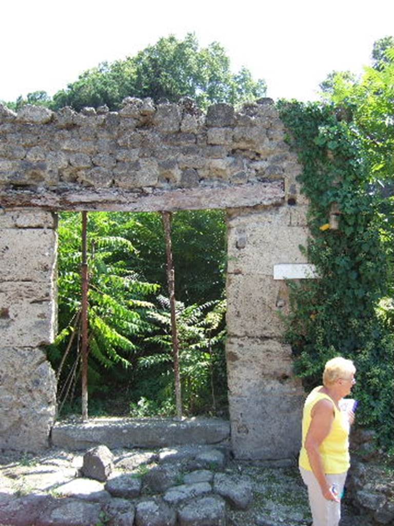 I.5.1 Pompeii. September 2005. Entrance doorway