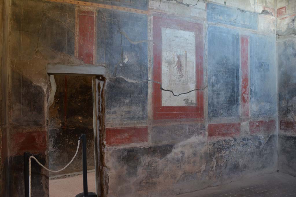 I.6.15 Pompeii. October 2019. Room 12, west wall, with doorway into corridor 7.         
Foto Annette Haug, ERC Grant 681269 DÉCOR

