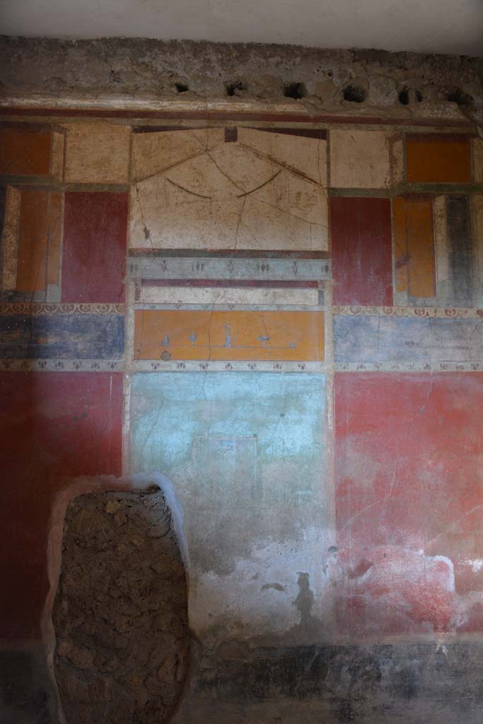 I.6.15 Pompeii. October 2019. Room 13, centre of west wall.        
Foto Annette Haug, ERC Grant 681269 DÉCOR

