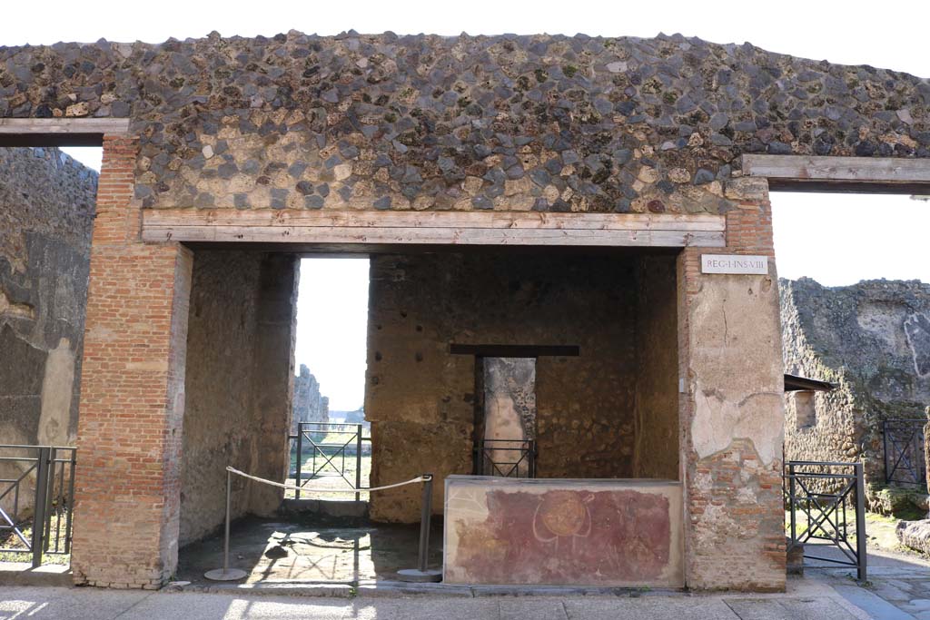 I.8.1 Pompeii. December 2018. Looking south towards entrance doorway. Photo courtesy of Aude Durand.