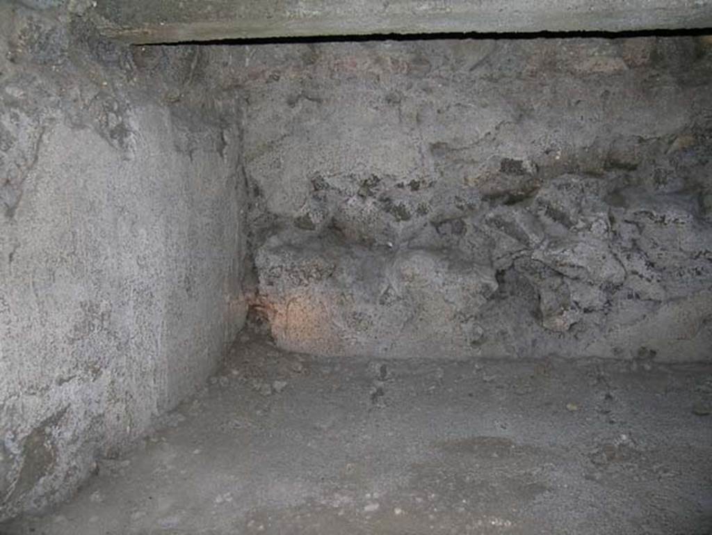 I.8.8 Pompeii. May 2004. Cellar. Photo courtesy of Nicolas Monteix.