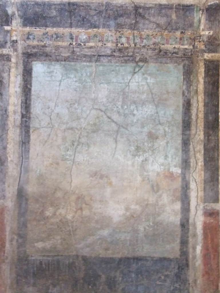 I.9.5 Pompeii. March 2009. Room 10, triclinium. North wall. Painting of the War under Troy or Seven against Thebes. See Bragantini, de Vos, Badoni, 1981. Pitture e Pavimenti di Pompei, Parte 1. Rome: ICCD. (p.97). See Berry J. (Ed.), 1998. Unpeeling Pompeii. Rome: Electa. (p.56, T67). According to Peters, the painting on the northern wall has nearly completely disappeared. See Peters, W.J.T. (1963): Landscape in Romano-Campanian Mural Paintings.The Netherland, Van Gorcum & Comp. (p.85)
