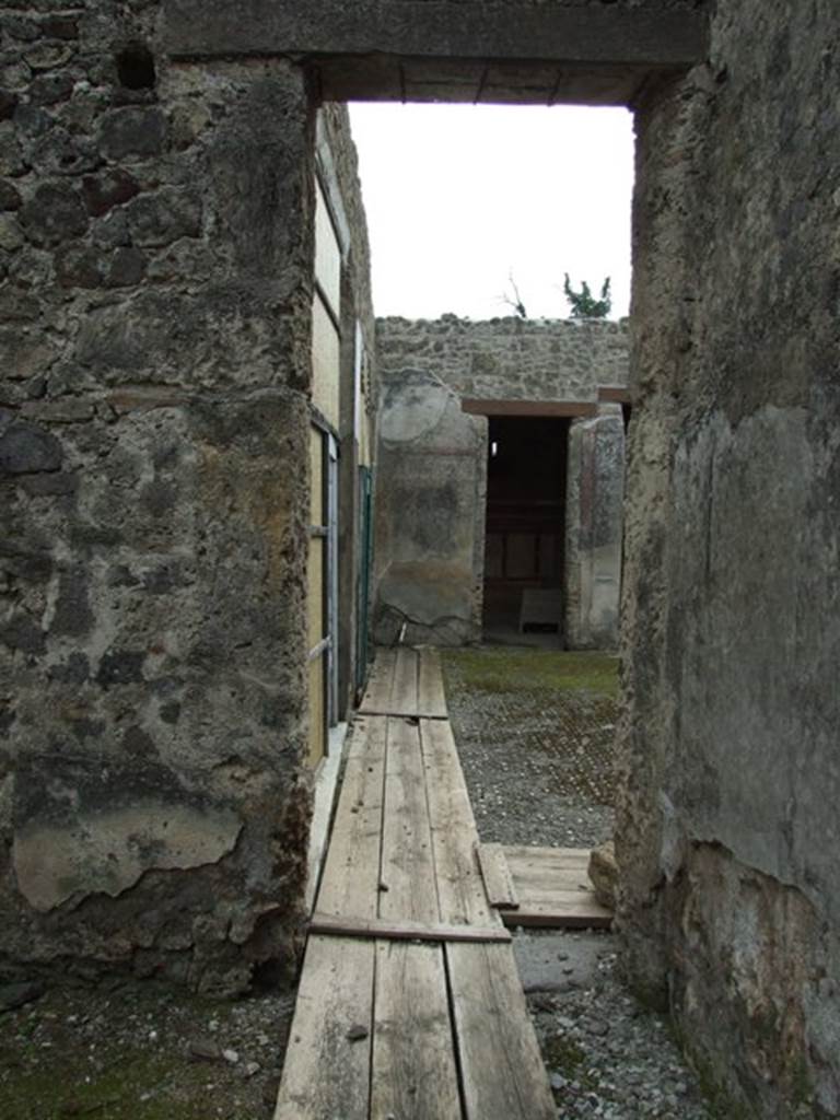 I.9.14 Pompeii. March 2009.  Room 5. Looking south into atrium.