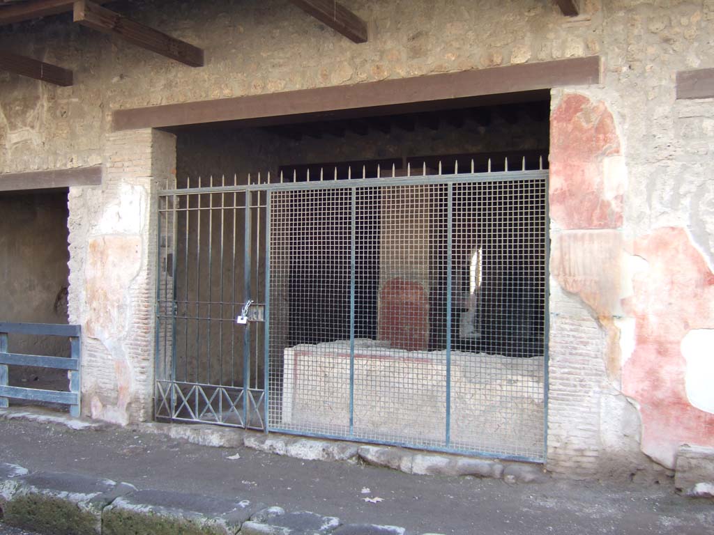 I.12.3 Pompeii. December 2005. Entrance.