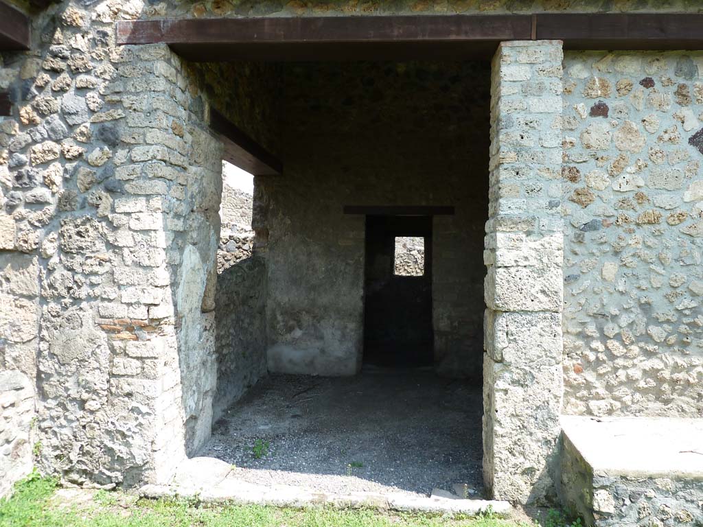 I.13.2 Pompeii. May 2010. Doorway on east side of garden.