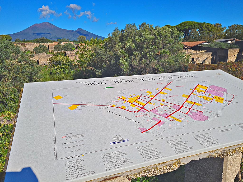 .21.2/6 Pompeii. Walk around south wall, looking north. October 2024. Plan of city at vantage point. Photo courtesy of Giuseppe Ciaramella.