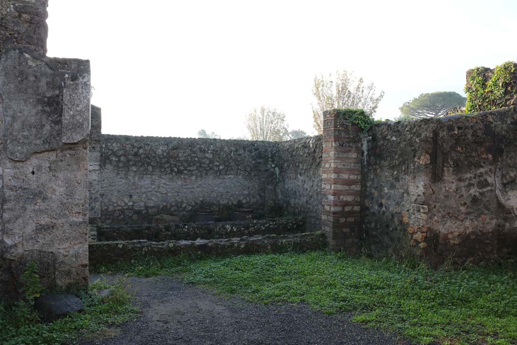 I.21.2 Pompeii. December 2018. Looking south from atrium. Photo courtesy of Aude Durand.