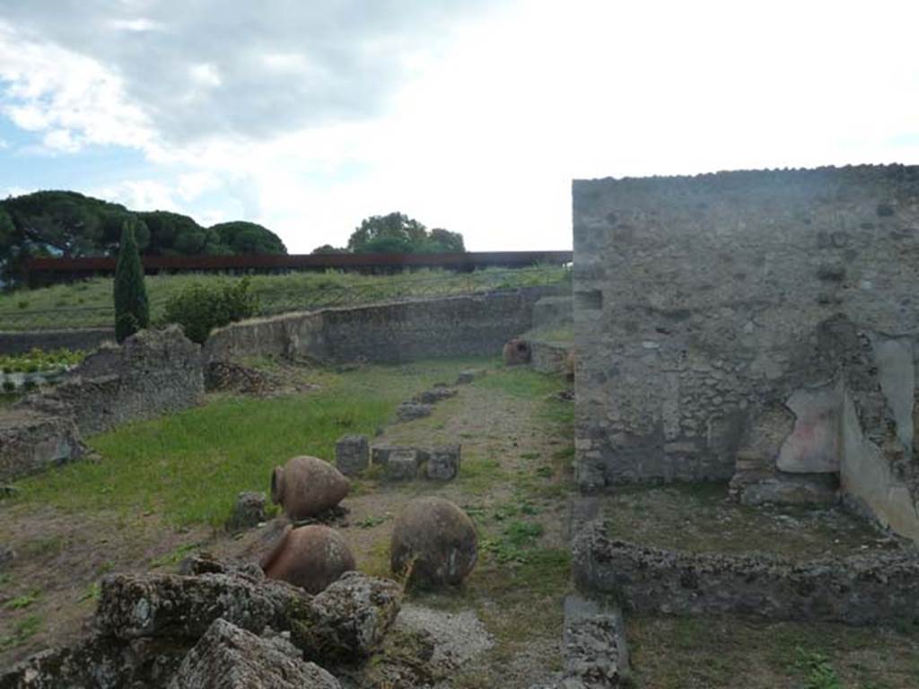 I.22.3 Pompeii. September 2015. Looking west.