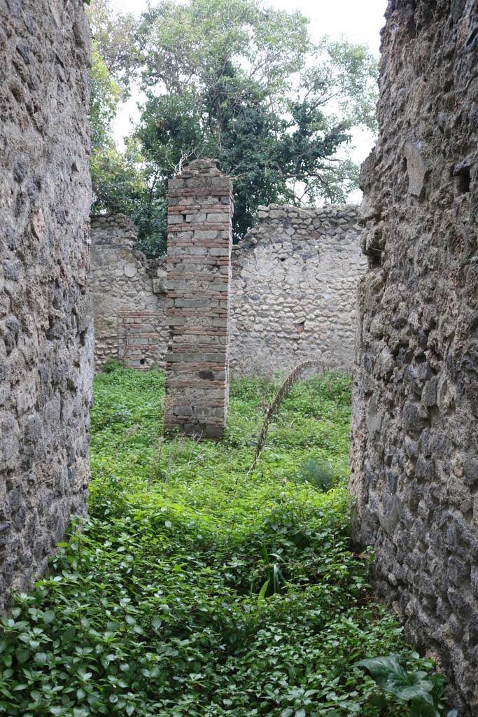 II.3.8 Pompeii. September 2018. 
Looking north towards atrium area, from entrance corridor. Photo courtesy of Aude Durand.
