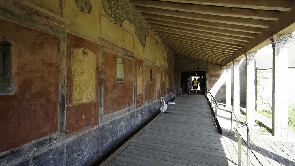 II.4.6 Pompeii. August 2021. Looking north along west portico. Photo courtesy of Robert Hanson.