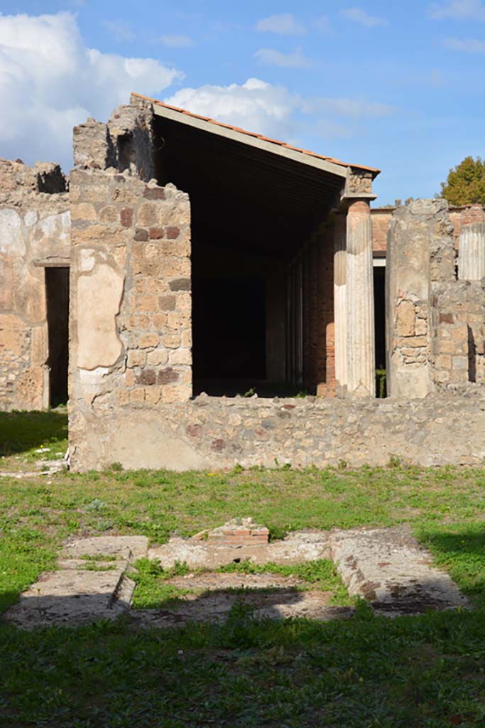 VI.11.9 Pompeii. October 2017. Room 3, looking north towards impluvium in atrium.
Foto Annette Haug, ERC Grant 681269 DCOR

