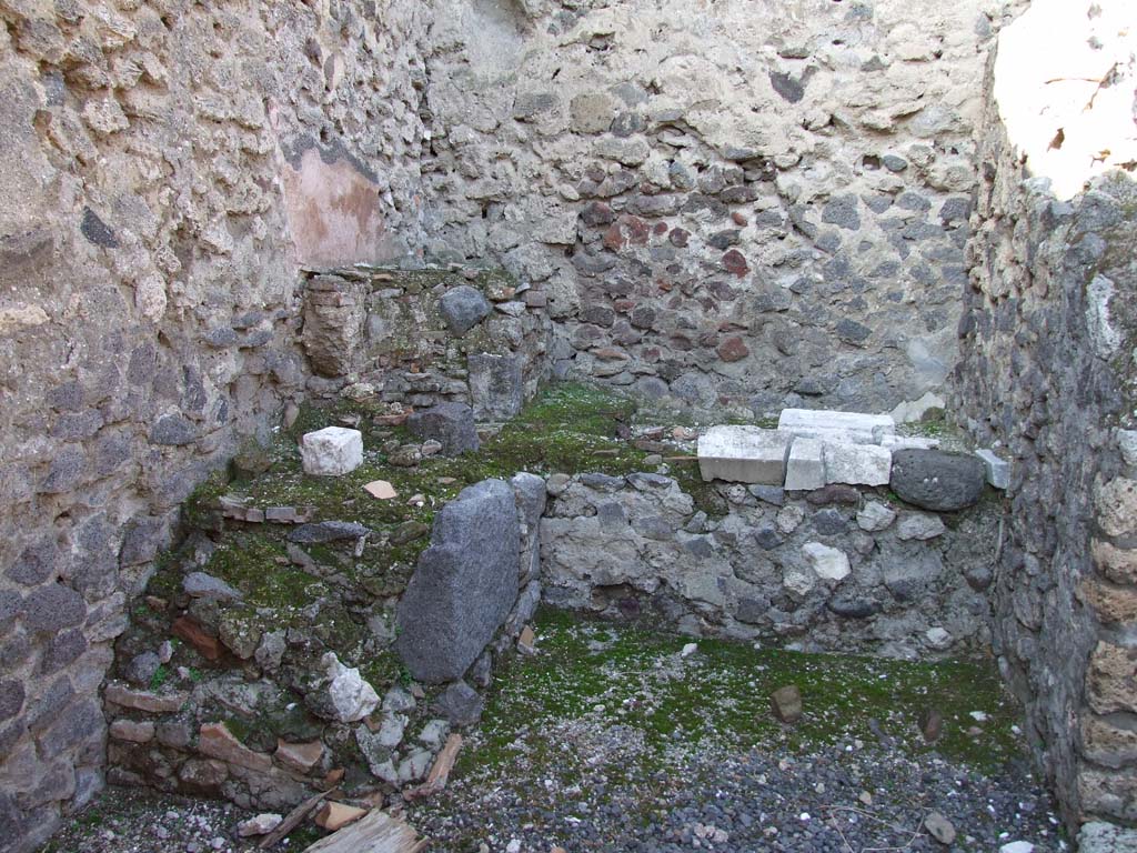 VI.14.22 Pompeii. December 2007. Room 9, looking north into kitchen.