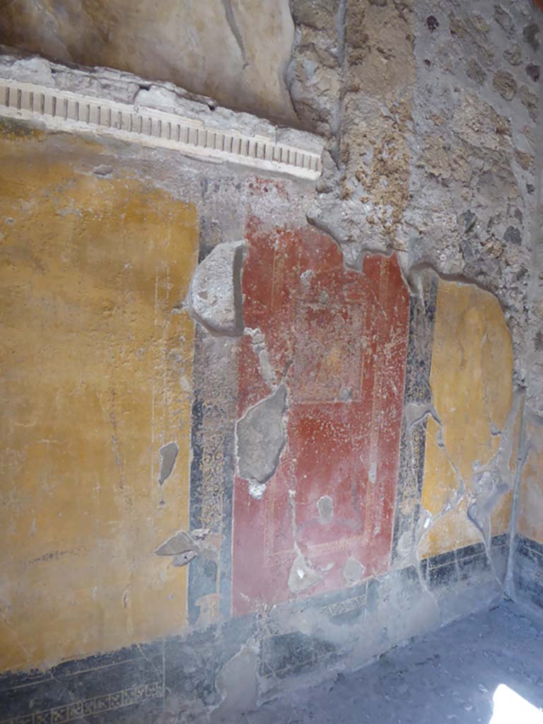 VI.16.7 Pompeii. September 2015. Cubiculum C, looking east along north wall. 
Foto Annette Haug, ERC Grant 681269 DCOR.
