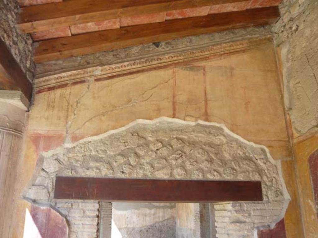VII.1.8 Pompeii. December 2006. Floor of room Q, the office of the baths superintendent.