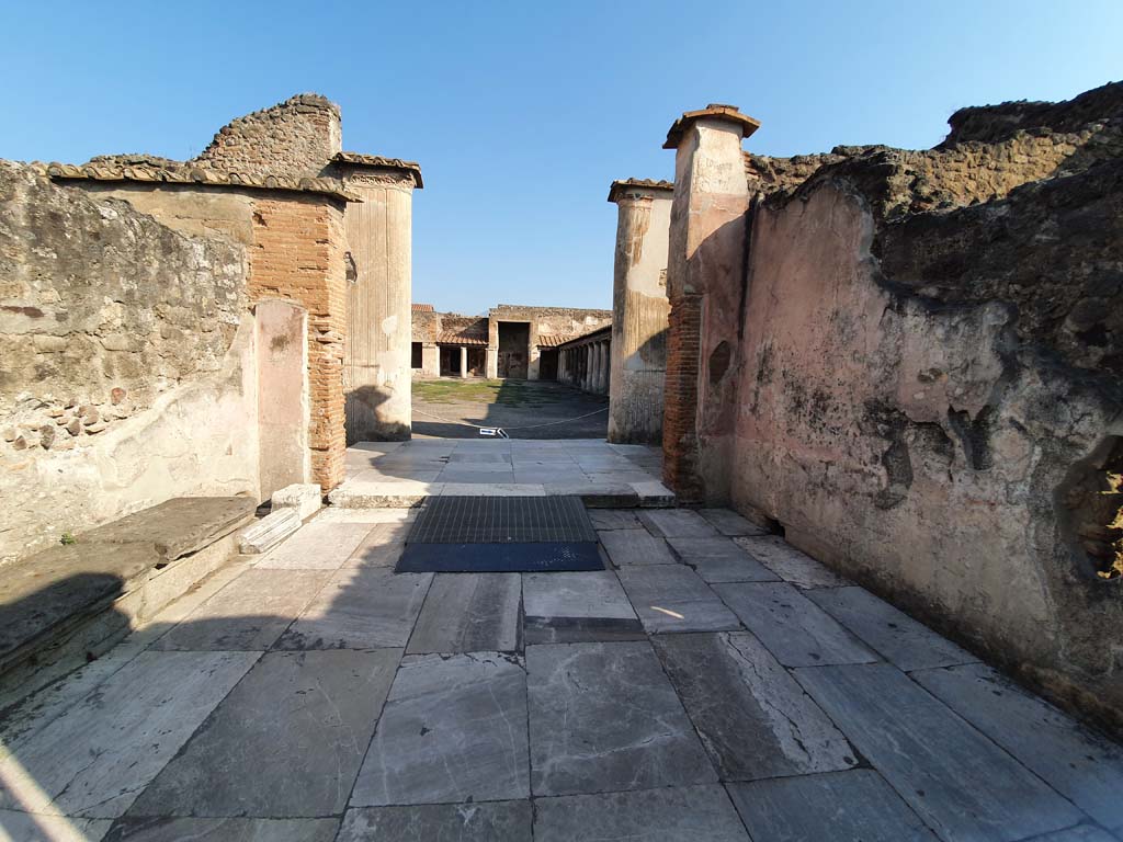 VII.1.8 Pompeii. July 2021.Looking north from vestibule A.
Foto Annette Haug, ERC Grant 681269 DÉCOR

