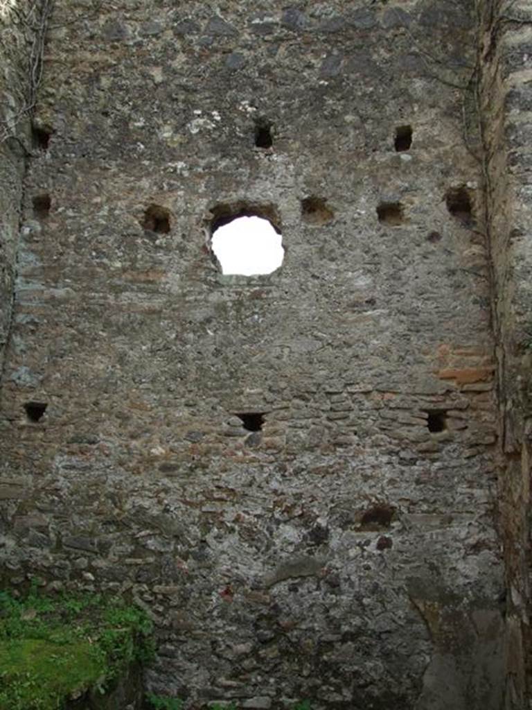 VII.3.4 Pompeii. March 2009. South wall of Kitchen.