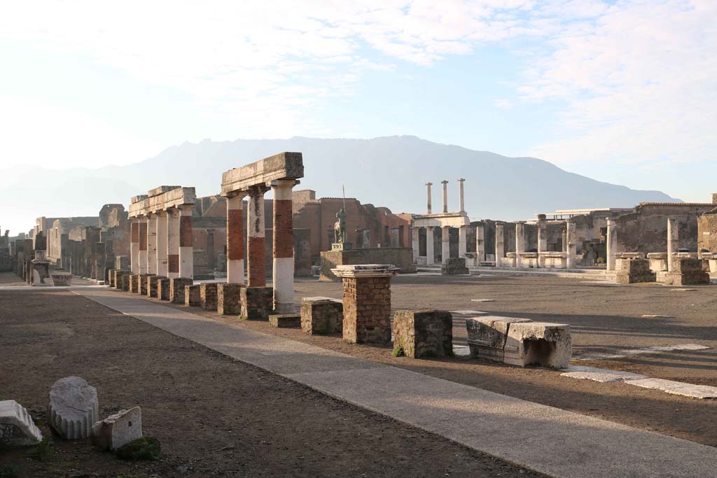 VII.8 Pompeii Forum. December 2018. Looking south from east side. Photo courtesy of Aude Durand.