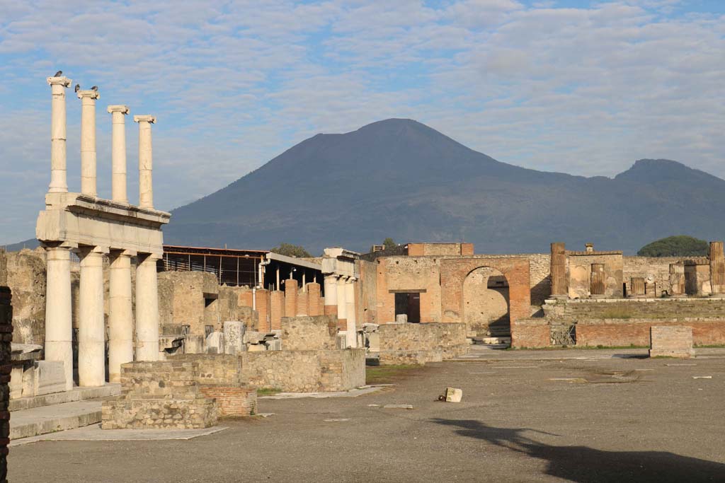 VII.8.00 Pompeii Forum. December 2018. Looking towards north-west corner. Photo courtesy of Aude Durand.