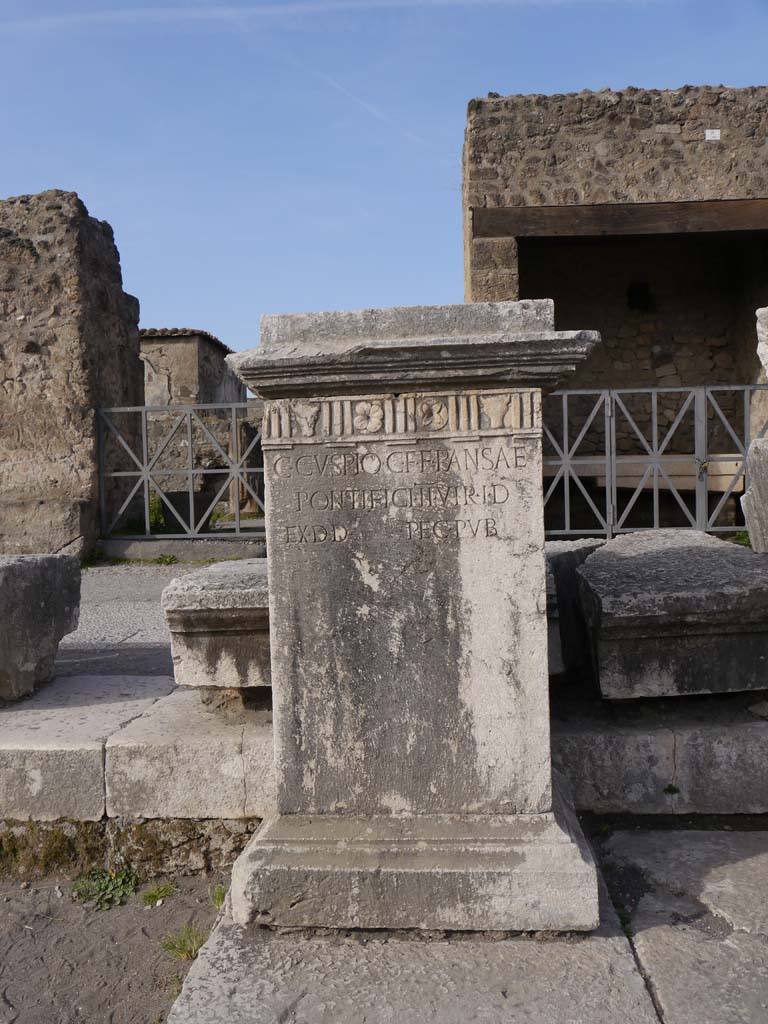 VII.8.00, Pompeii Forum. March 2019. 
Looking west to pedestal base for C. Cuspio Pansae in north-west corner.
Foto Anne Kleineberg, ERC Grant 681269 DÉCOR.
