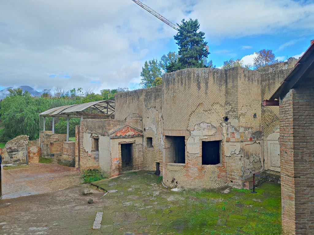 VII.16.a Pompeii. November 2023. Looking towards east side of courtyard C. Photo courtesy of Giuseppe Ciaramella.