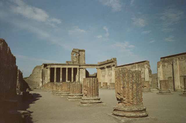 VIII.1.1 Pompeii. 1968.  Looking west along south corridor. Photo by Stanley A. Jashemski.
Source: The Wilhelmina and Stanley A. Jashemski archive in the University of Maryland Library, Special Collections (See collection page) and made available under the Creative Commons Attribution-Non Commercial License v.4. See Licence and use details.
J68f1236
