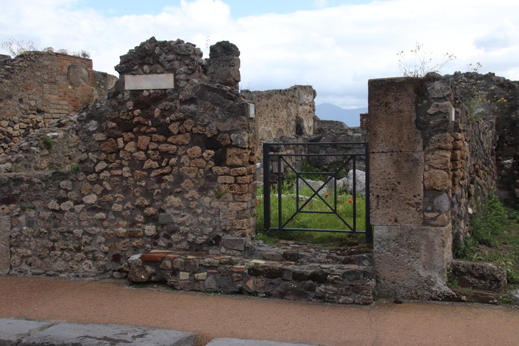 VIII.3.30 Pompeii. May 2024. Looking east towards entrance doorway. Photo courtesy of Klaus Heese.

