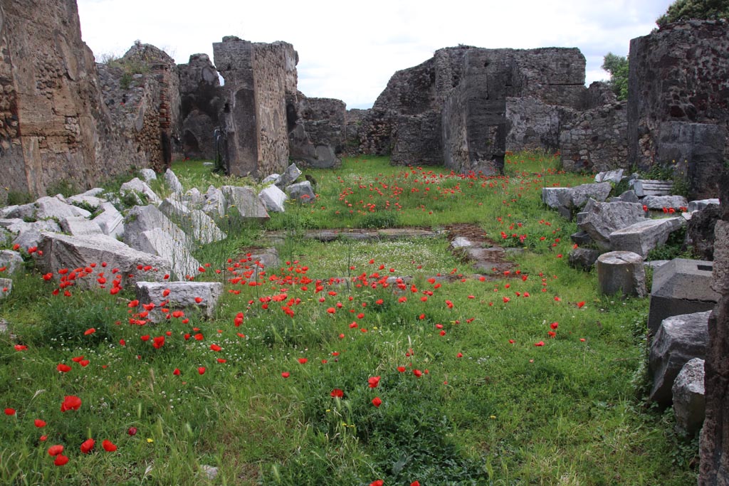 VIII.3.31 Pompeii. May 2024. Looking east across atrium. Photo courtesy of Klaus Heese.